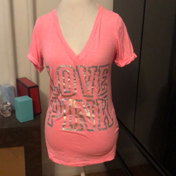 PINK Victoria's Secret Tops - 🆑FINAL PRICE‼️ Pink Victoria’s Secret pink T-shirt with logo in foil
